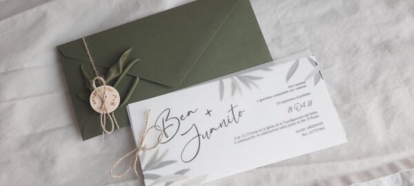 Invitacion-boda-papel-vegetal-olivo-bodas-bonitas